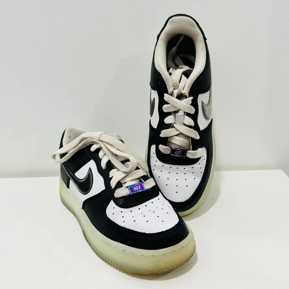Nike Boys Air Force 1 LV8 FZ5529-103 White Casual Shoes Sneakers Size 2.5Y